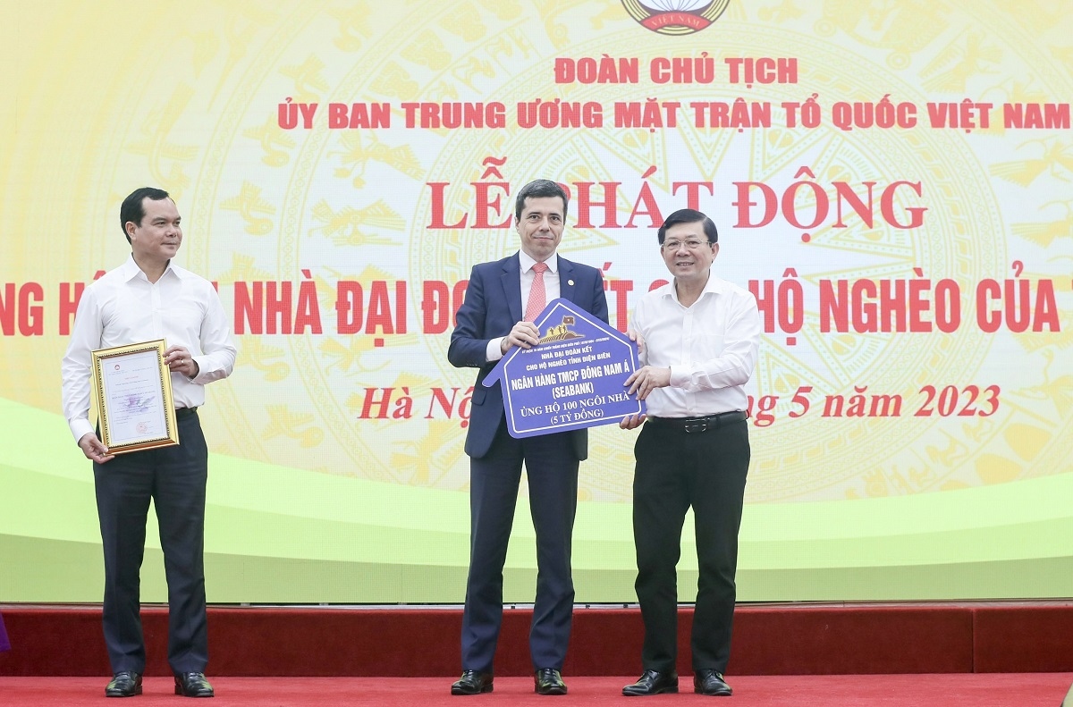 SeABank ủng hộ 100 nhà Đại đoàn kết tổng trị giá 5 tỷ đồng cho hộ nghèo ở Điện Biên